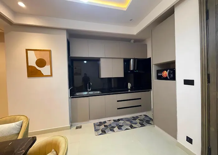 Designer Boutique Hotel Serviced Apartments Bahria Town Islamabad & Rawalpindi - Lmy